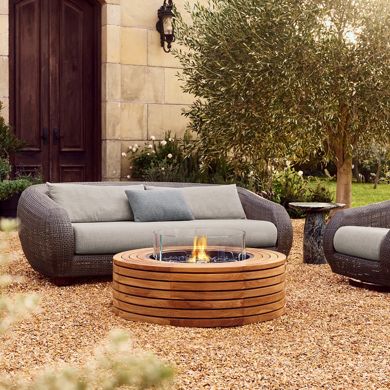 CB2-KSA-ENG-HP-2Oct26-OutdoorLounge-Block.jpg