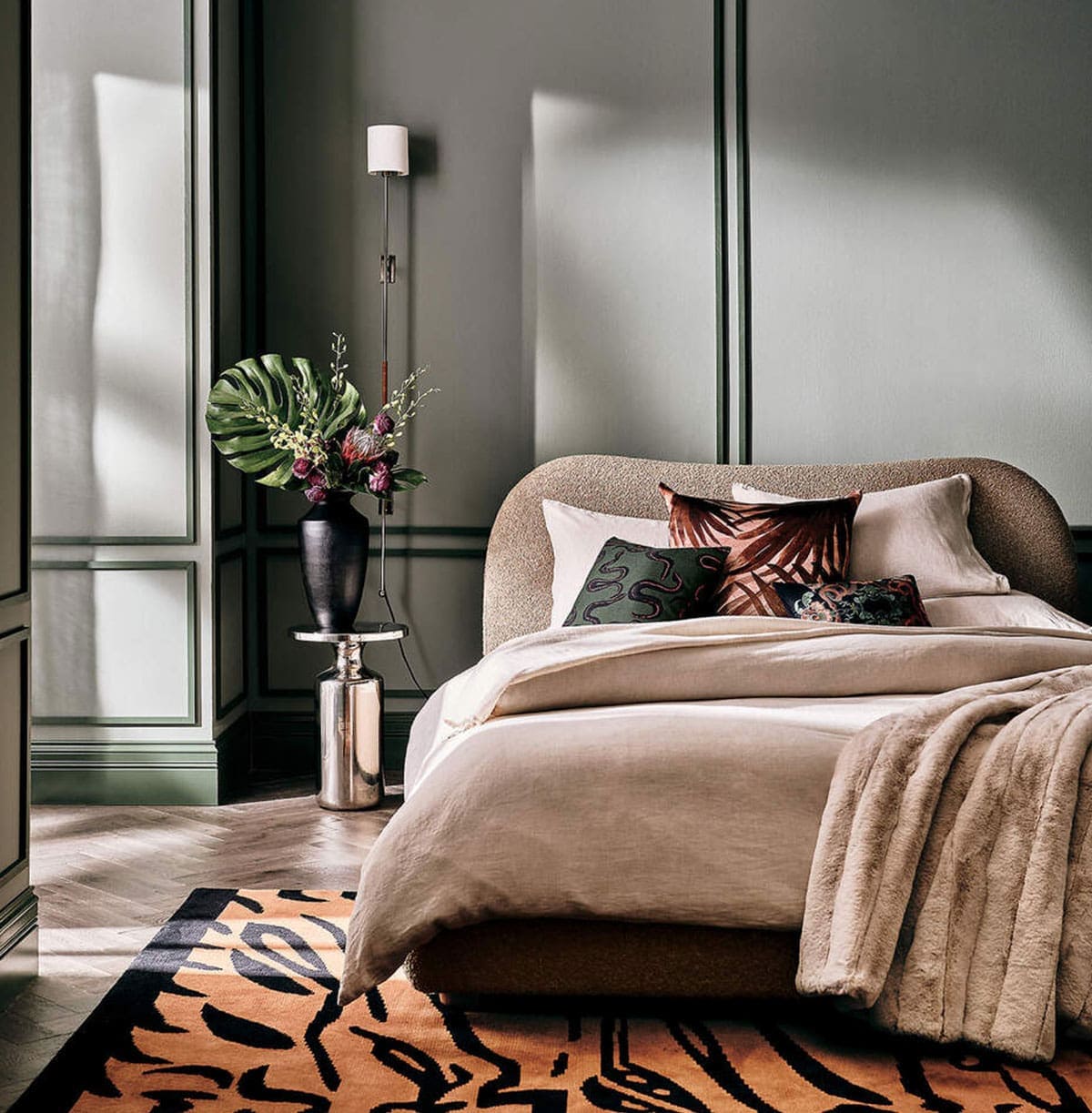 How to choose the perfect Rug for your room | CB2 KSA