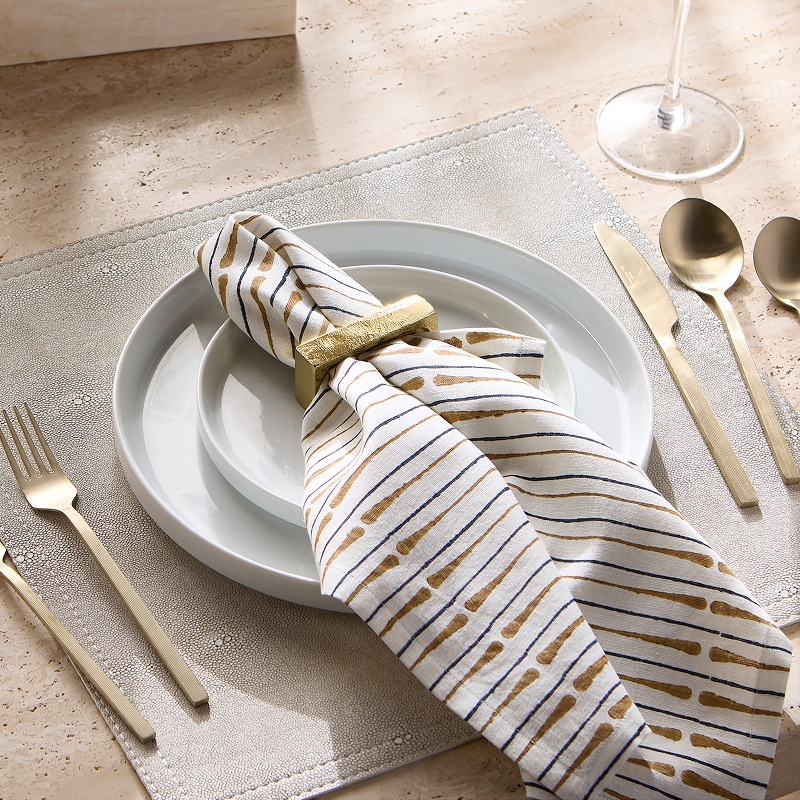 CB2-UAE-ENG-HP-3Aug26-Dinnerware-Block.jpg
